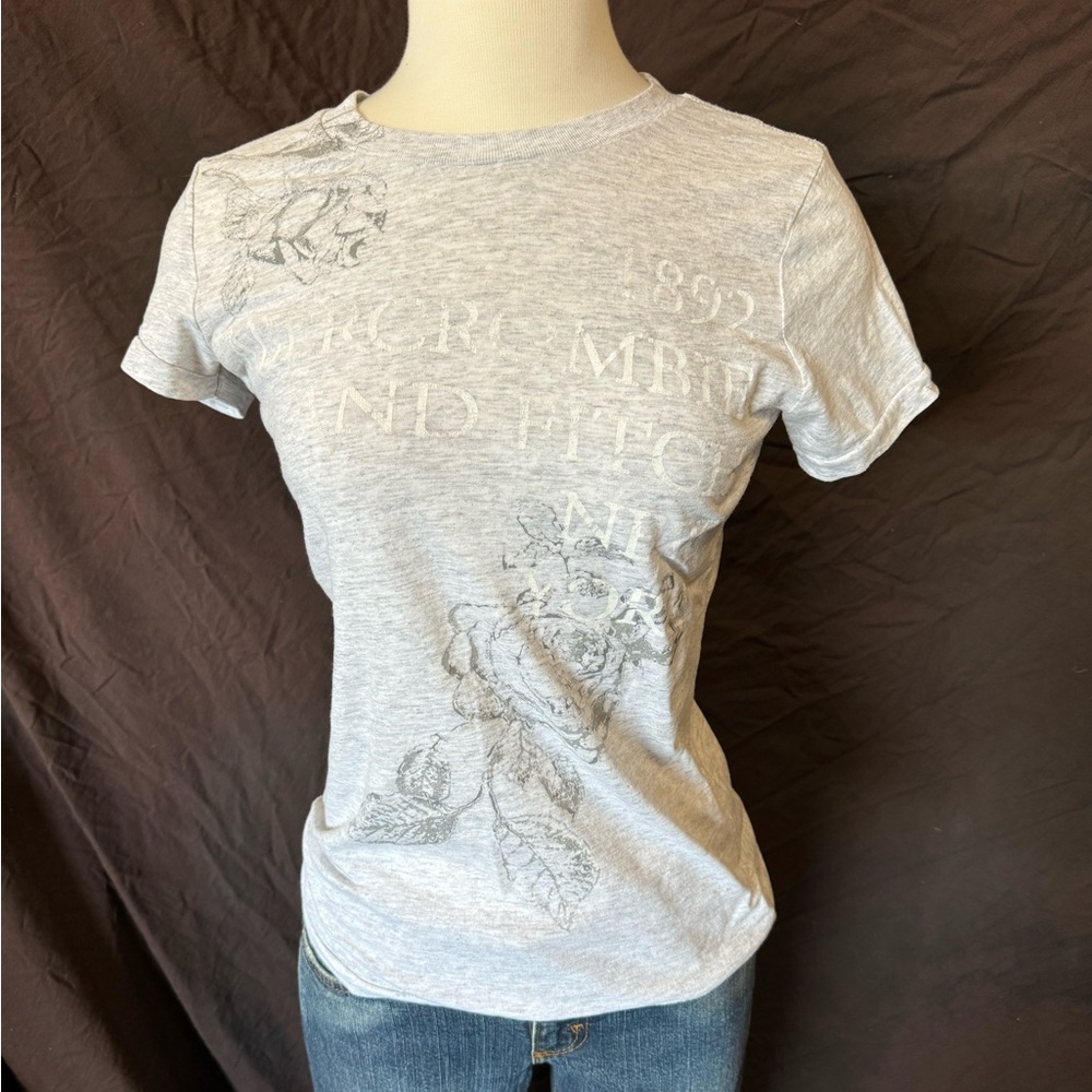 Abercrombie Gray Women’s cotton tee